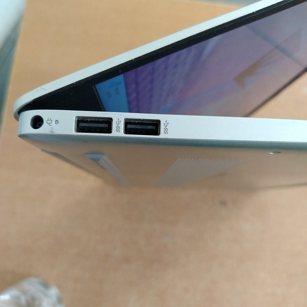 LAPTOP HP NOTEBOOK 15-DY1002LA (2025) 256 GB SSD 8 GB RAM (SEMINUEVO)