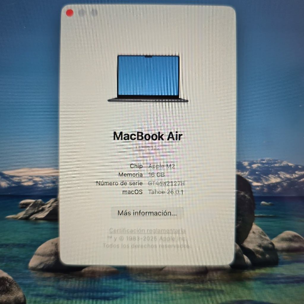 LAPTOP APPLE MACBOOK AIR 13" 2022 3.49 A2681 (8 CPU/8 GPU) 256 GB SSD 16 GB RAM (SEMINUEVO)