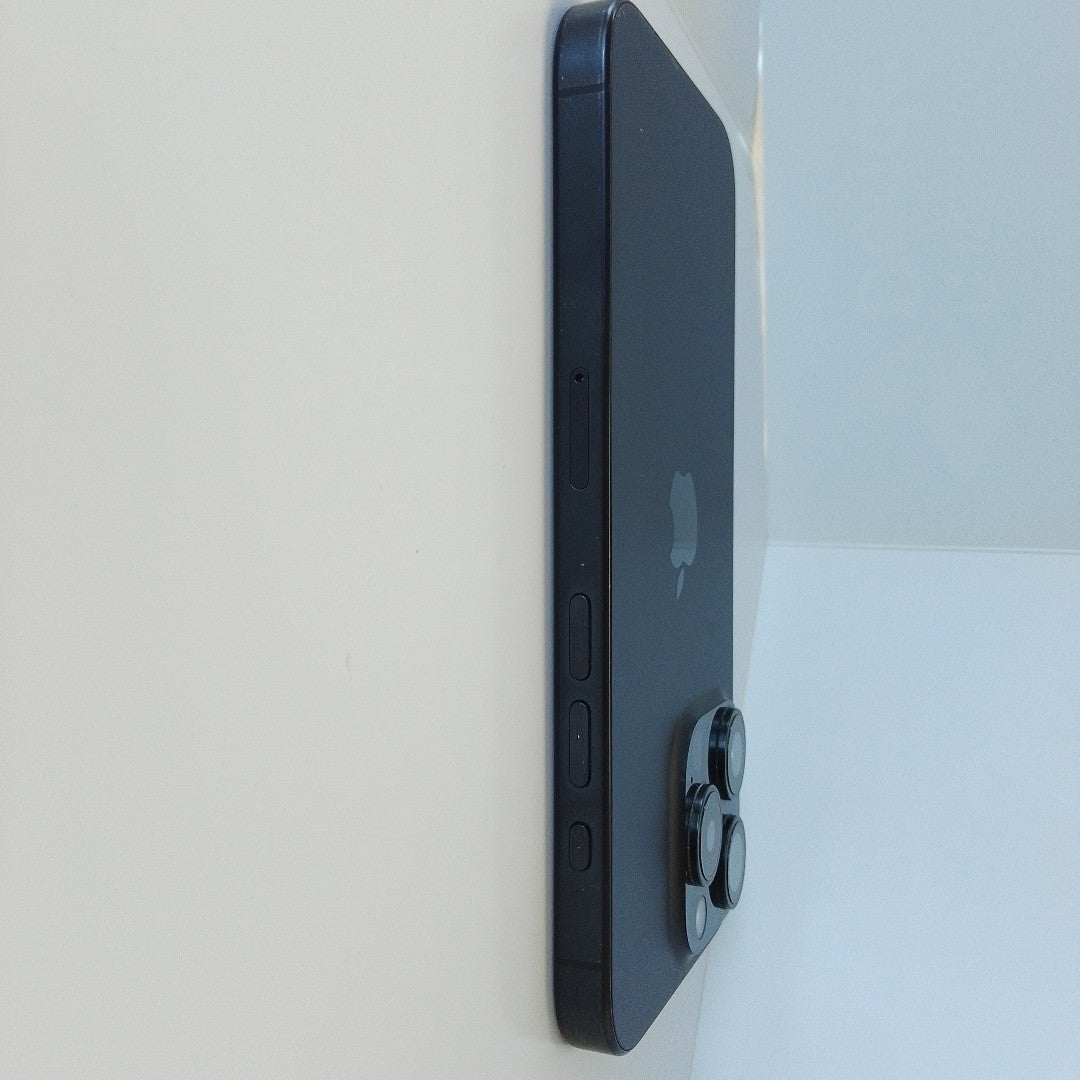 CELULAR APPLE IPHONE 15 PRO A3101 128 GB 8 GB RAM (SEMINUEVO)