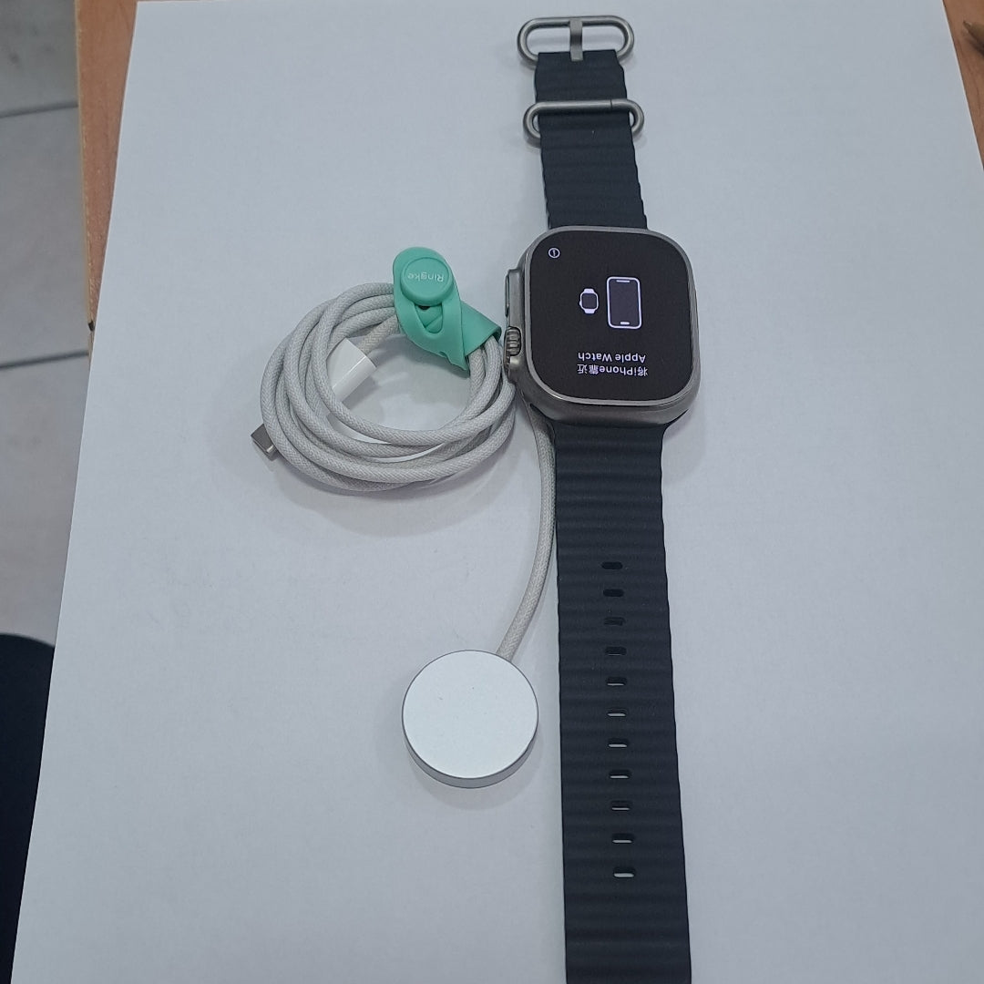 SMARTWATCH APPLE ULTRA TITANIO A2622 49 MM GPS + CELULAR (SEMINUEVO)