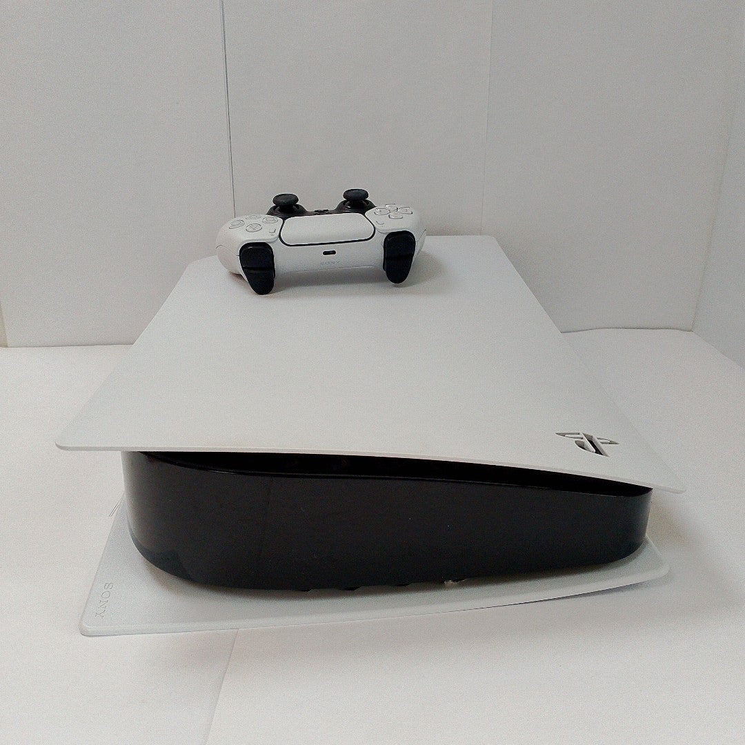 CONSOLA DE VIDEOJUEGO SONY PS5 825 SSD (SEMINUEVO)