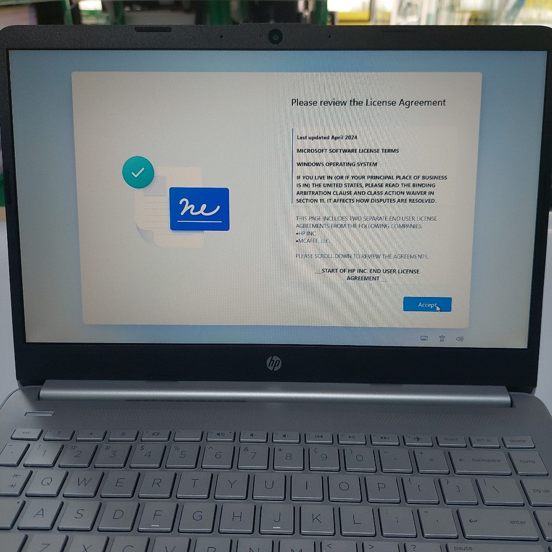 LAPTOP HP 14-DQ6011DX (2025) 128 GB SSD 4 GB RAM (SEMINUEVO)
