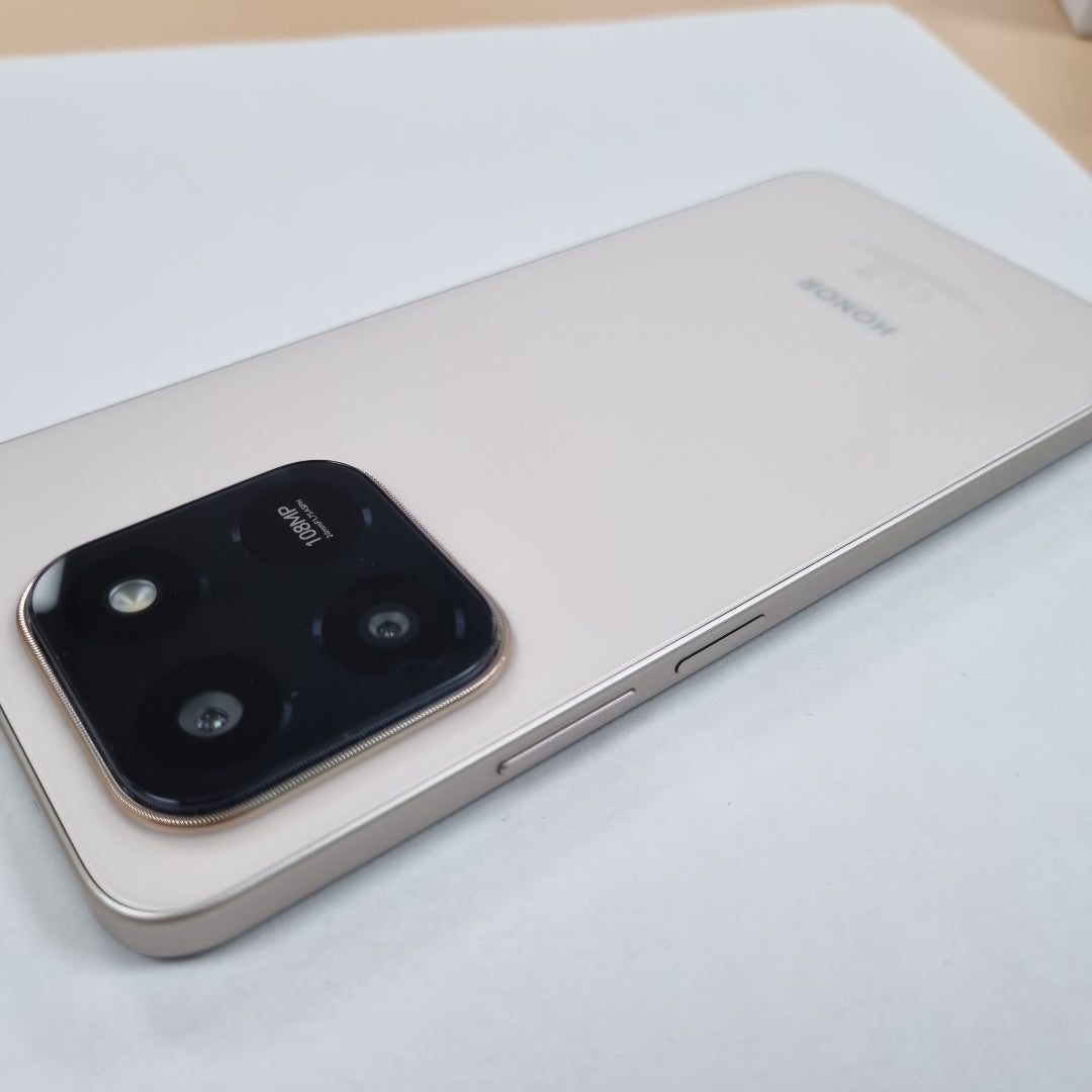 CELULAR HONOR X7D LGN-LX3 (2025) 256 GB 8 GB RAM (SEMINUEVO)