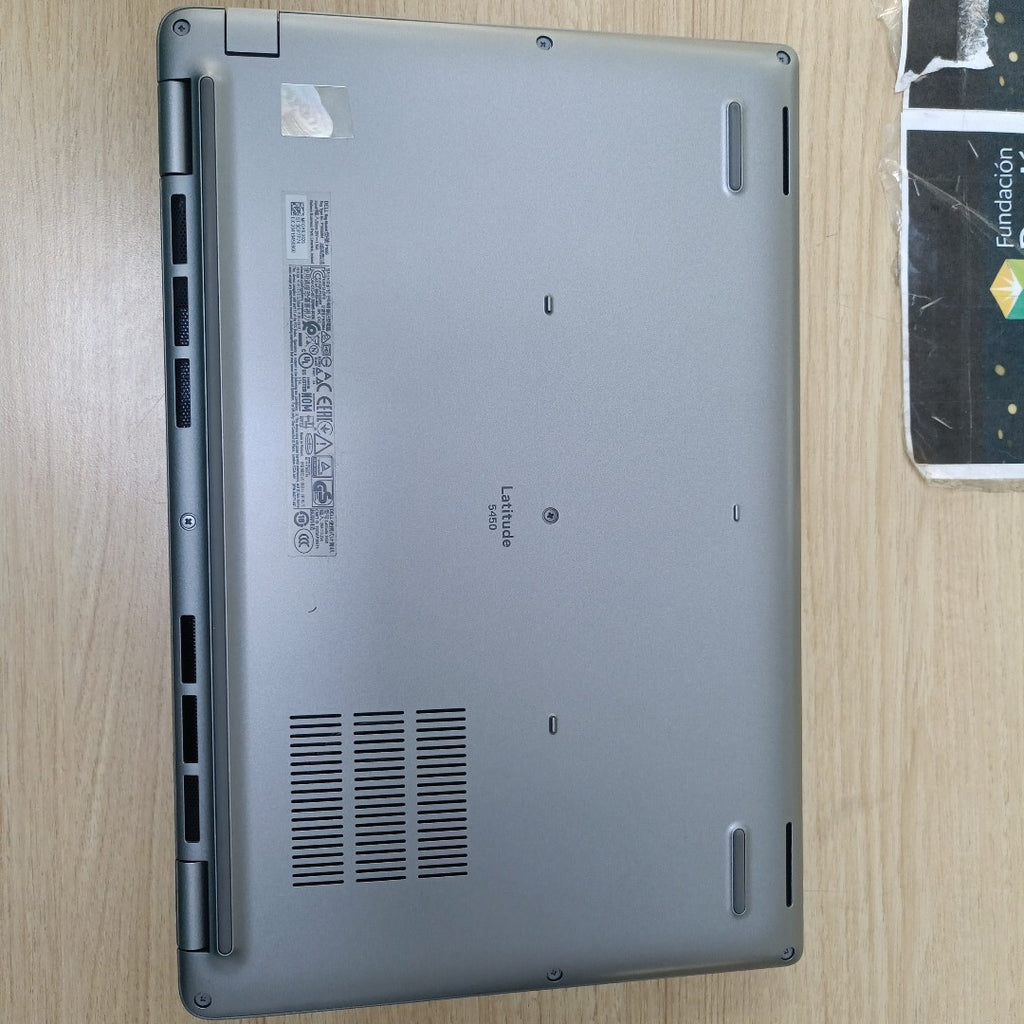 LAPTOP DELL LATITUDE 5450 (2024) 512 GB SSD 16 GB RAM (SEMINUEVO)