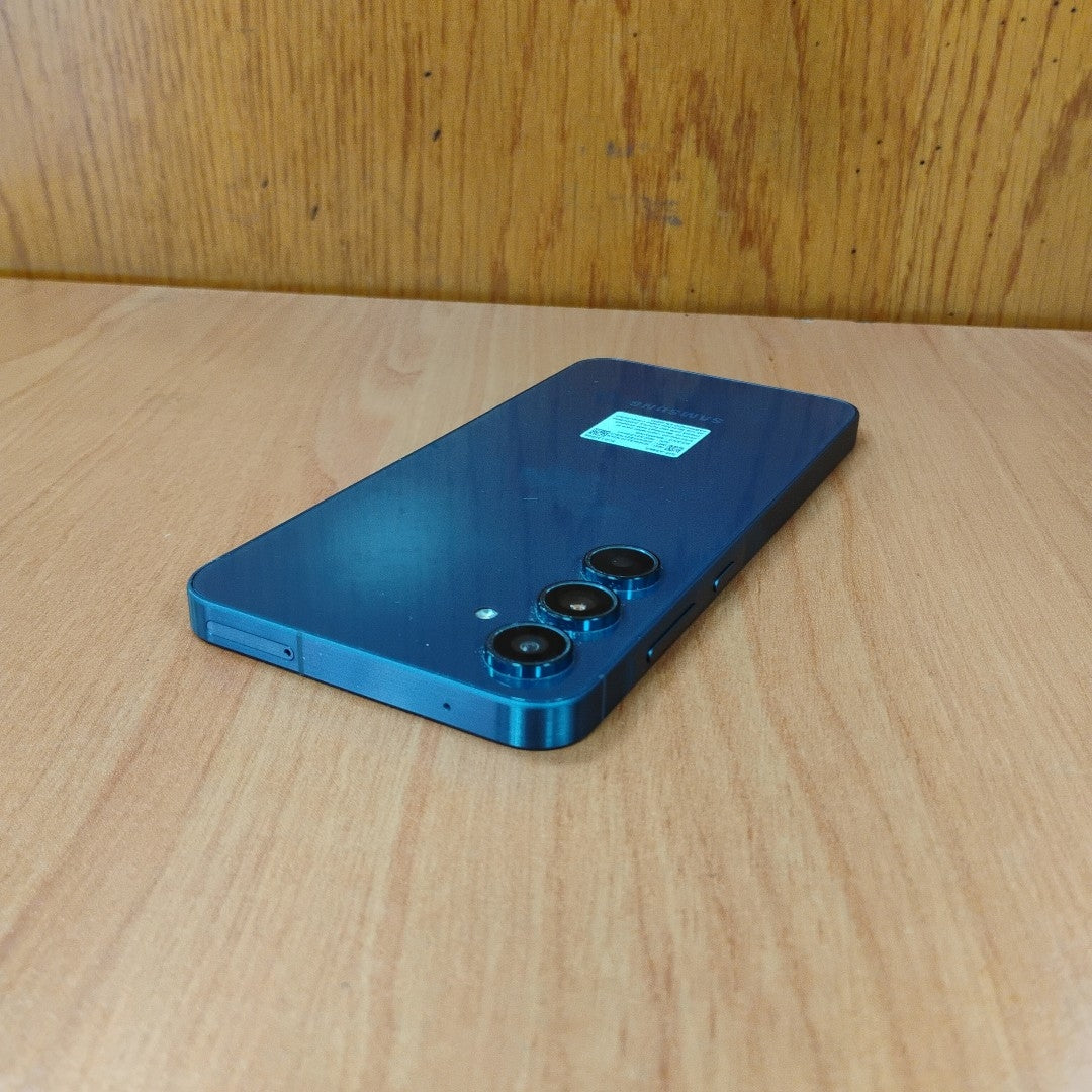 CELULAR SAMSUNG GALAXY A55 5G SM-A556E (2024) 256 GB 8 GB RAM (SEMINUEVO)