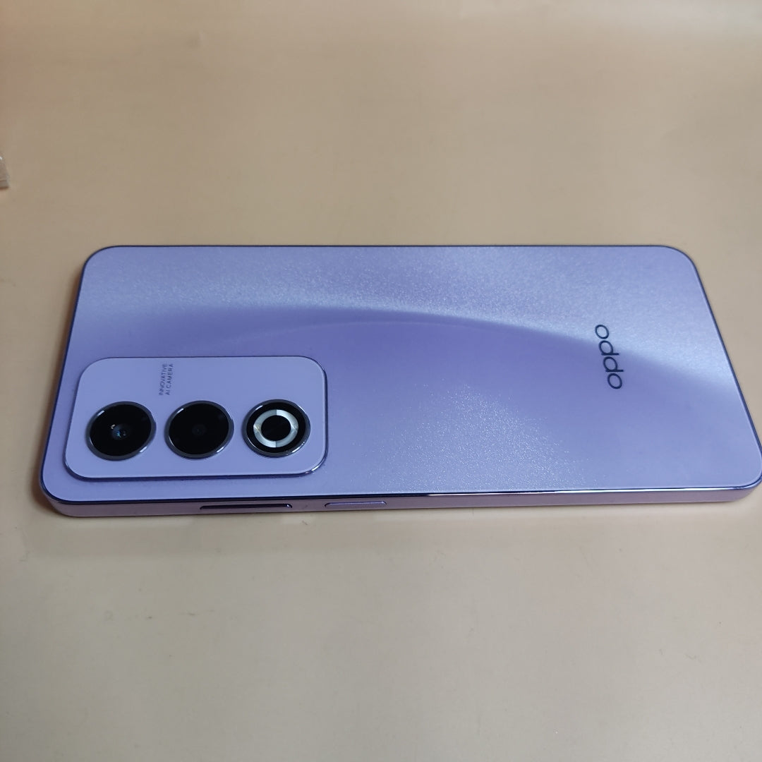 CELULAR OPPO  A80 5G CPH2639 (2024) 256 GB 8 GB RAM (SEMINUEVO)