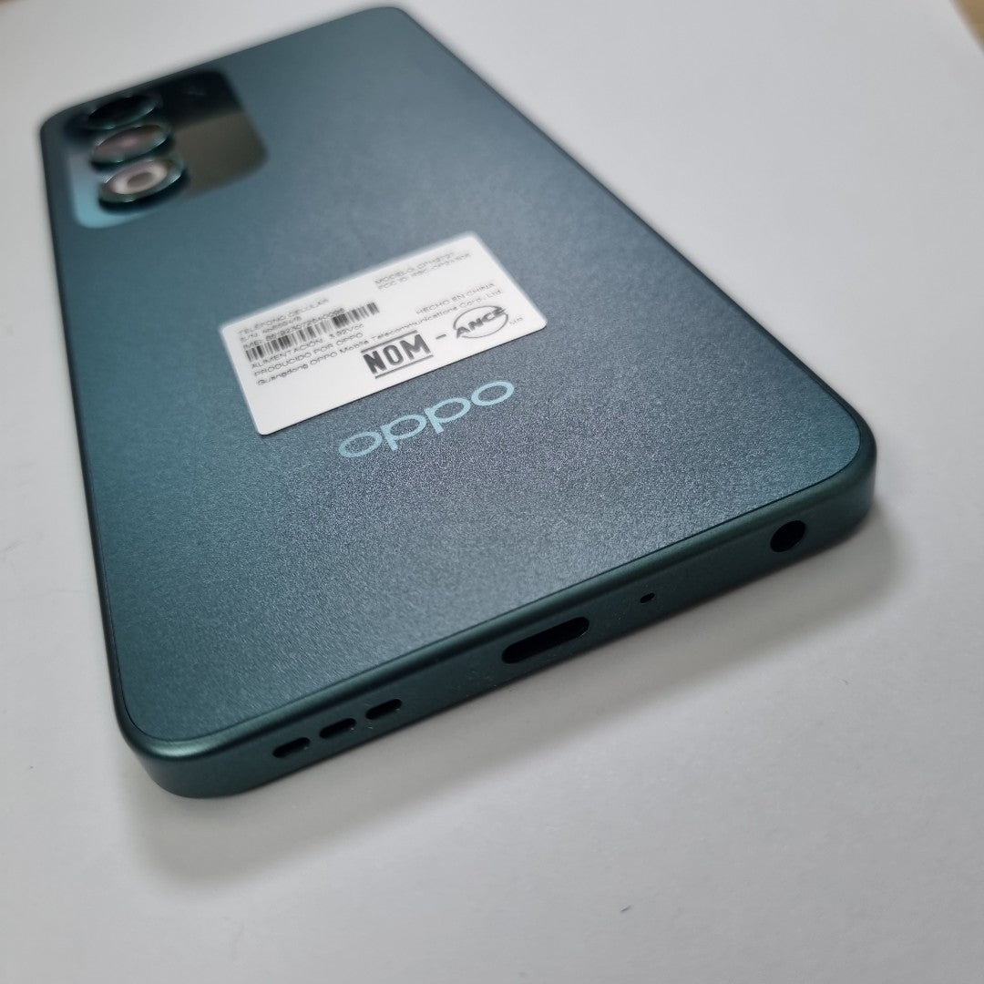 CELULAR OPPO  A5 CPH2727 (2025) 256 GB 4 GB RAM (SEMINUEVO)
