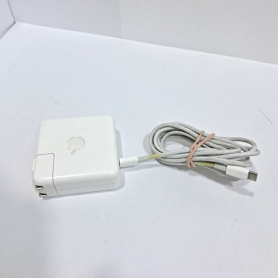 LAPTOP APPLE MACBOOK PRO 13" 2020 1.4 A2289 512 GB SSD 8 GB RAM (SEMINUEVO)