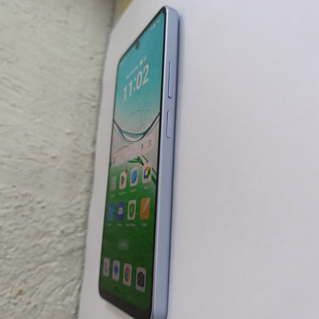 CELULAR OPPO  A5 PRO CPH2711 (2025) 256 GB 8 GB RAM (SEMINUEVO)
