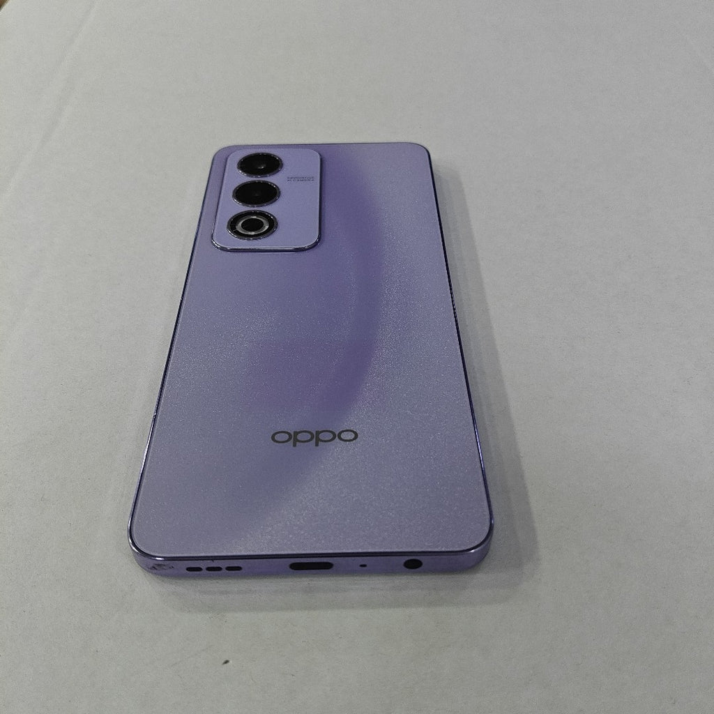 CELULAR OPPO  A80 5G CPH2639 (2024) 256 GB 8 GB RAM (SEMINUEVO)