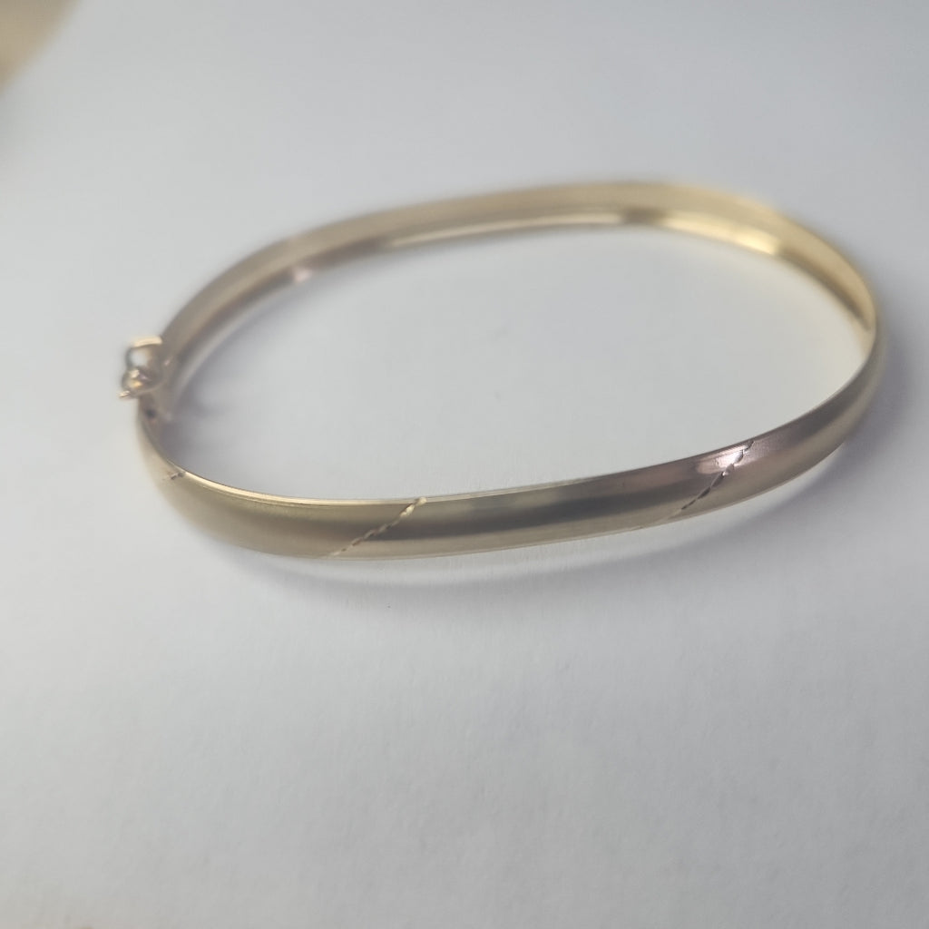 PULSERA RIGIDA ORO 14 K 5.6 GRMS (SEMINUEVO)