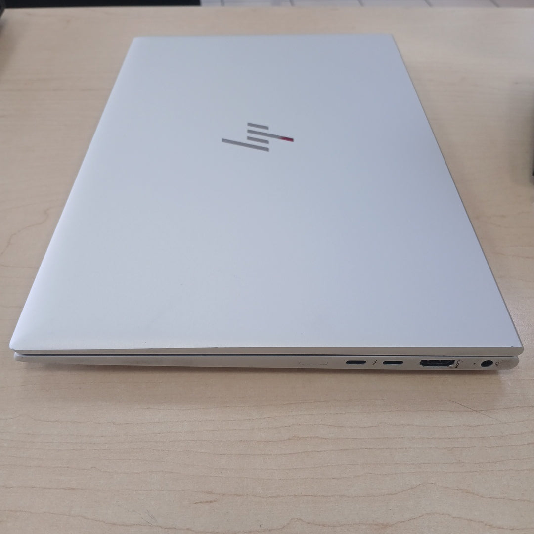 LAPTOP HP ELITEBOOK 840 G7 (2021) 256 GB SSD 16 GB RAM (SEMINUEVO)