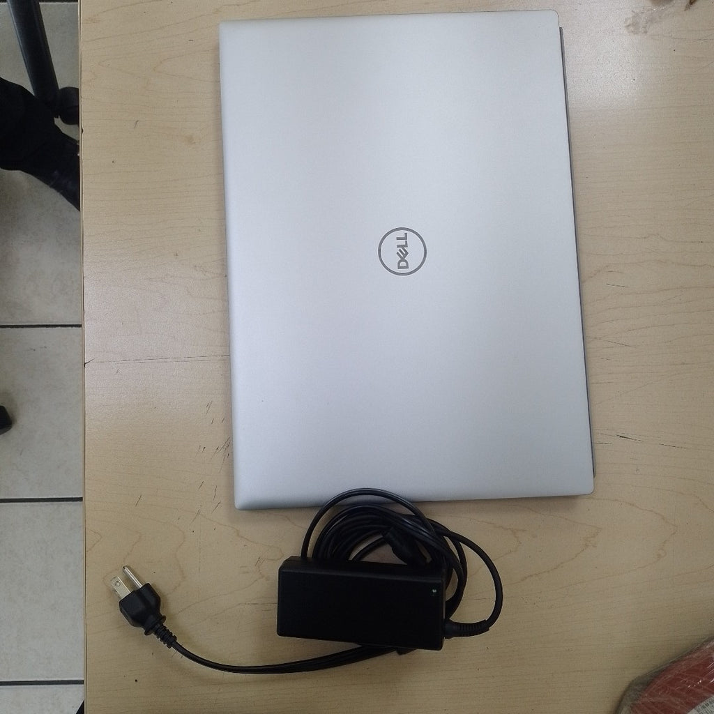 LAPTOP DELL INSPIRON 16 5620 (2022) 512 GB SSD 16 GB RAM (SEMINUEVO)