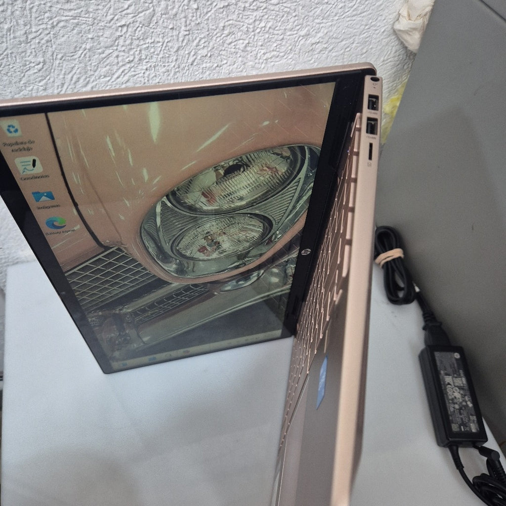 LAPTOP HP PAVILION X360 14-EK0001 (2 EN 1) (2024) 512 GB SSD 8 GB RAM (SEMINUEVO)