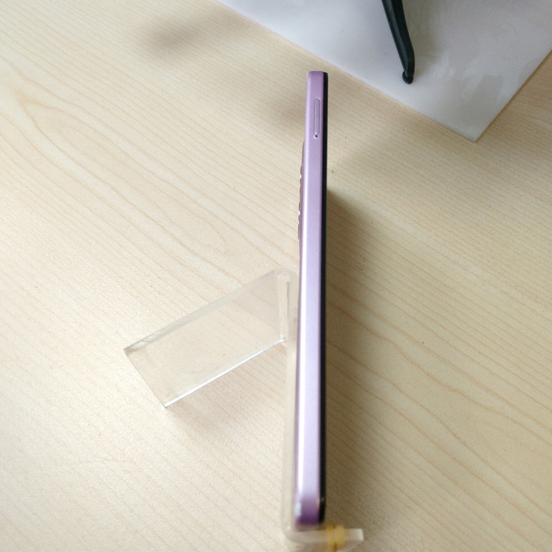 CELULAR MOTOROLA MOTO G24 XT2423-1 (2024) 256 GB 4 GB RAM (SEMINUEVO)