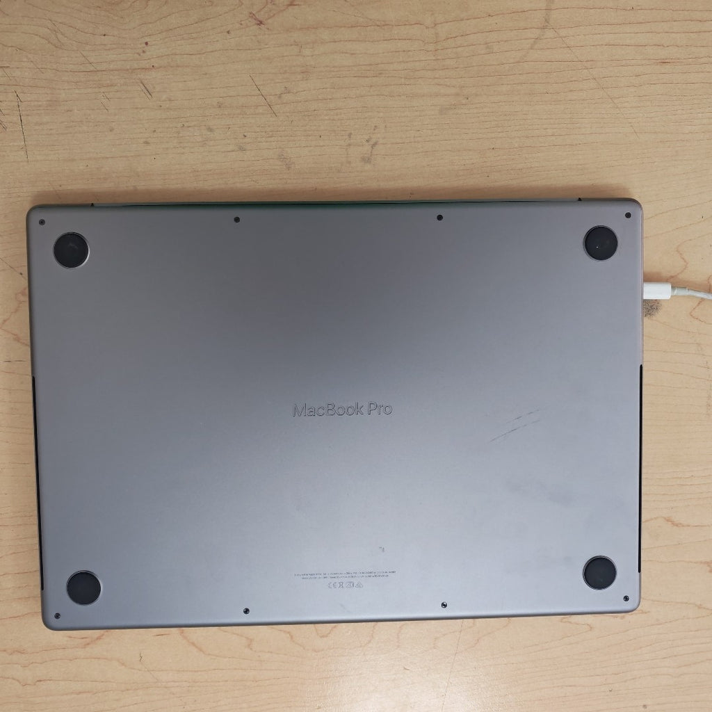 LAPTOP APPLE MACBOOK PRO 16" 2021 3.2 A2485 (10 CPU / 16 GPU) 512 GB SSD 16 GB RAM (SEMINUEVO)