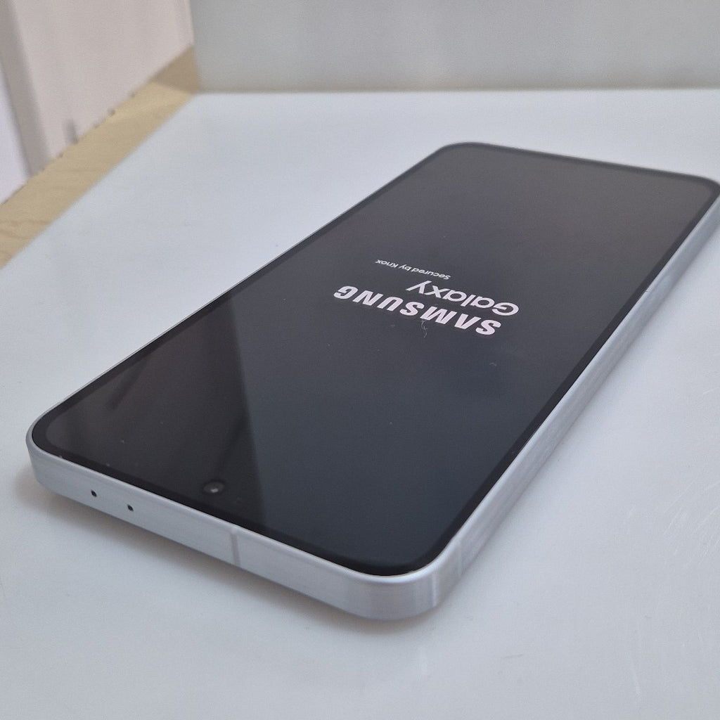 CELULAR SAMSUNG GALAXY A56 SM-A566E (2025) 256 GB 8 GB RAM (SEMINUEVO)