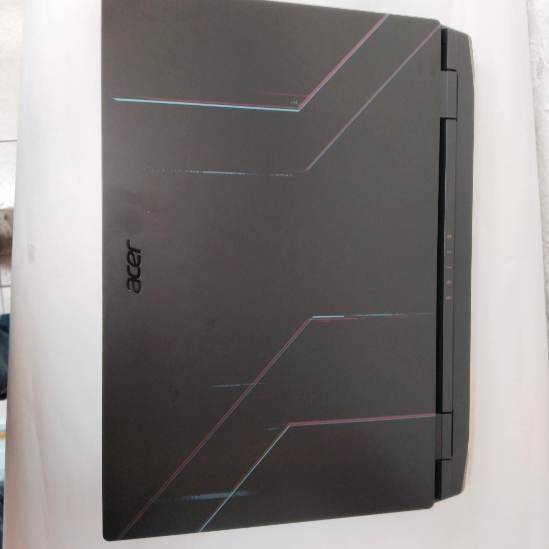 LAPTOP ACER NITRO 5 AN515-58-58V0 (2023) 512 GB SSD 8 GB RAM (SEMINUEVO)