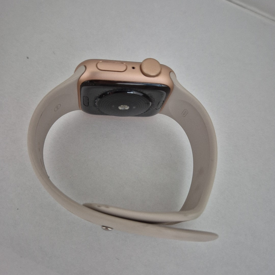 SMARTWATCH APPLE SE ALUMINIO A2351 40 MM GPS (SEMINUEVO)