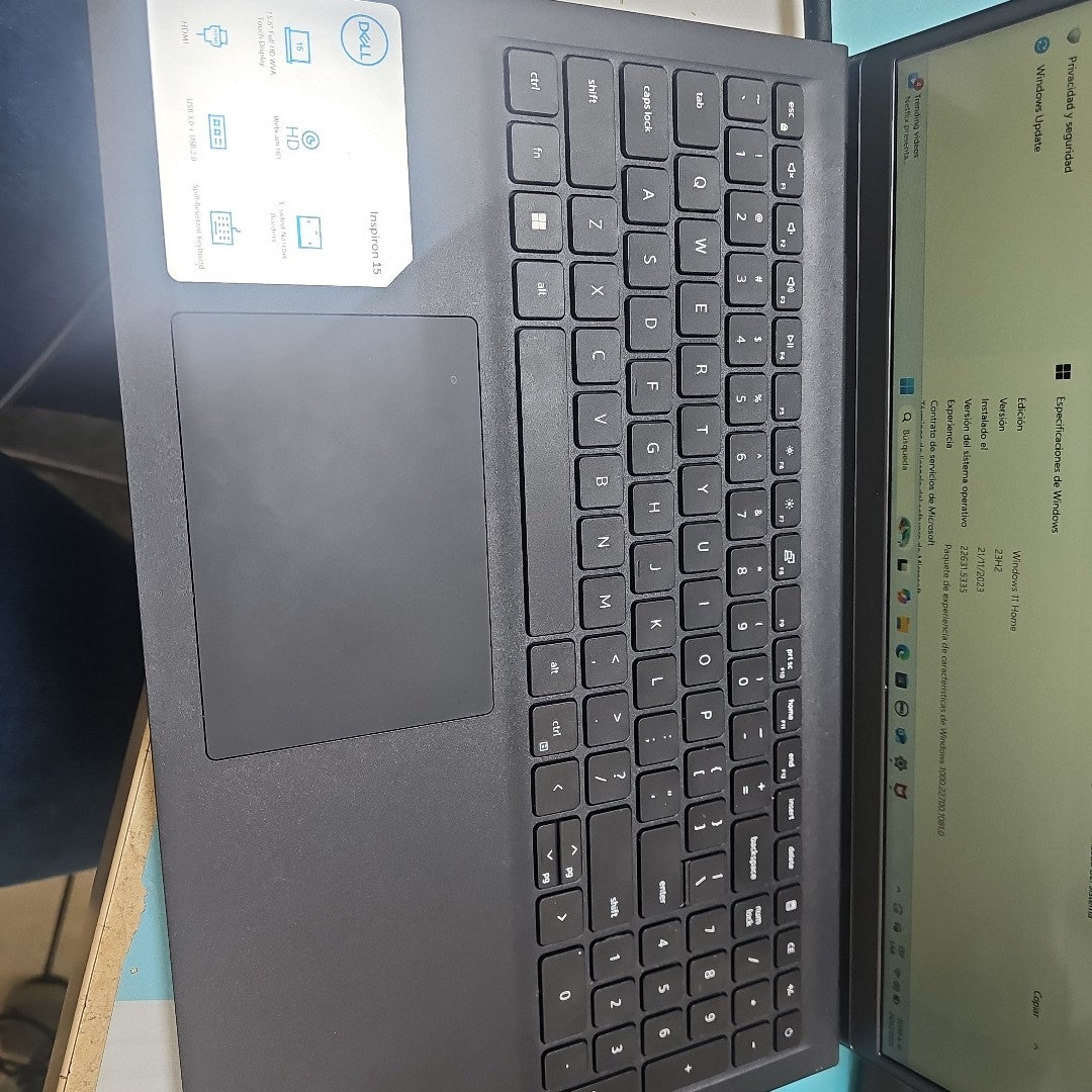 LAPTOP DELL INSPIRON 15 3520 (2023) 2 TB SSD 32 GB RAM (SEMINUEVO)