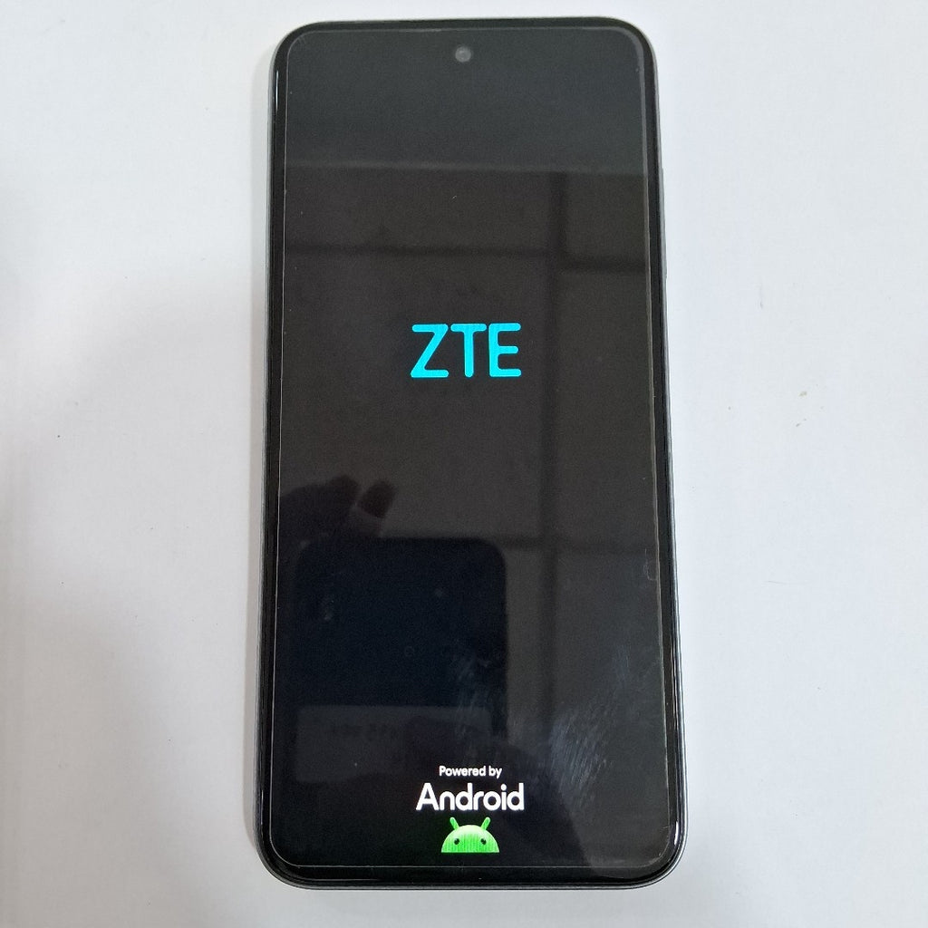 CELULAR ZTE AXON 70 Z2459 256 GB 6 GB RAM (SEMINUEVO)