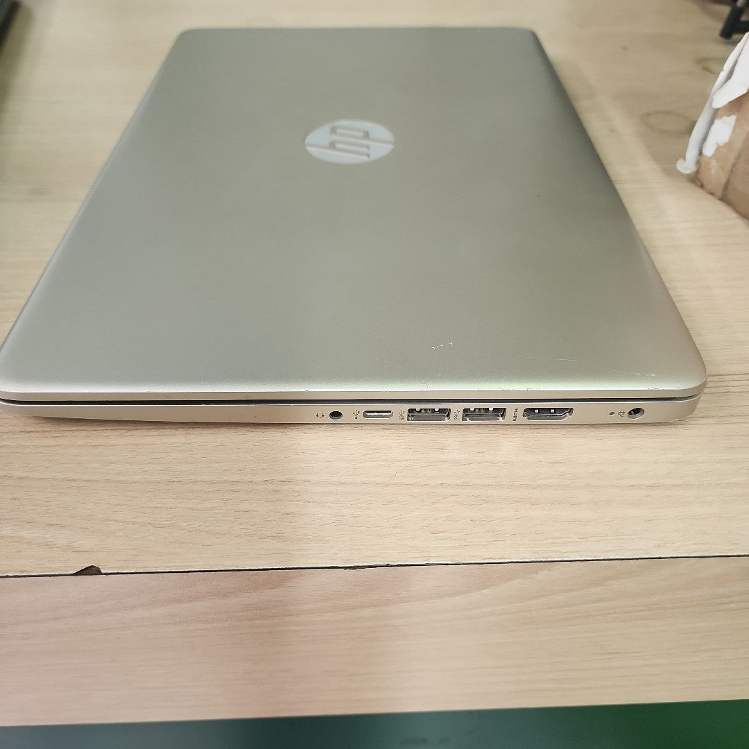 LAPTOP HP 14-DQ2502LA (2022) 256 GB SSD 8 GB RAM (SEMINUEVO)