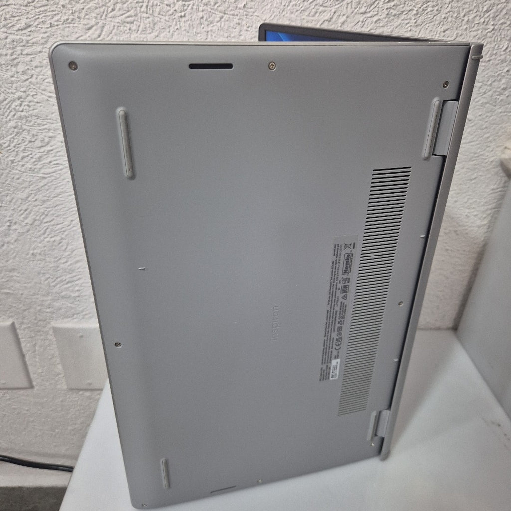 LAPTOP DELL INSPIRON 15 3535 (2024) 512 GB SSD 8 GB RAM (SEMINUEVO)
