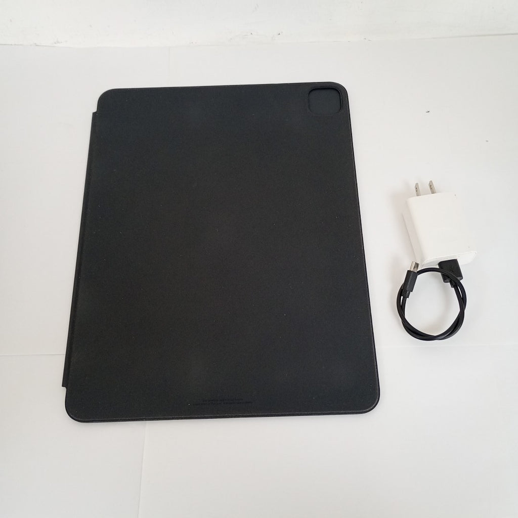 TABLETA APPLE IPAD PRO 13" A2926 (2024) 256 GB 8 GB RAM (SEMINUEVO)