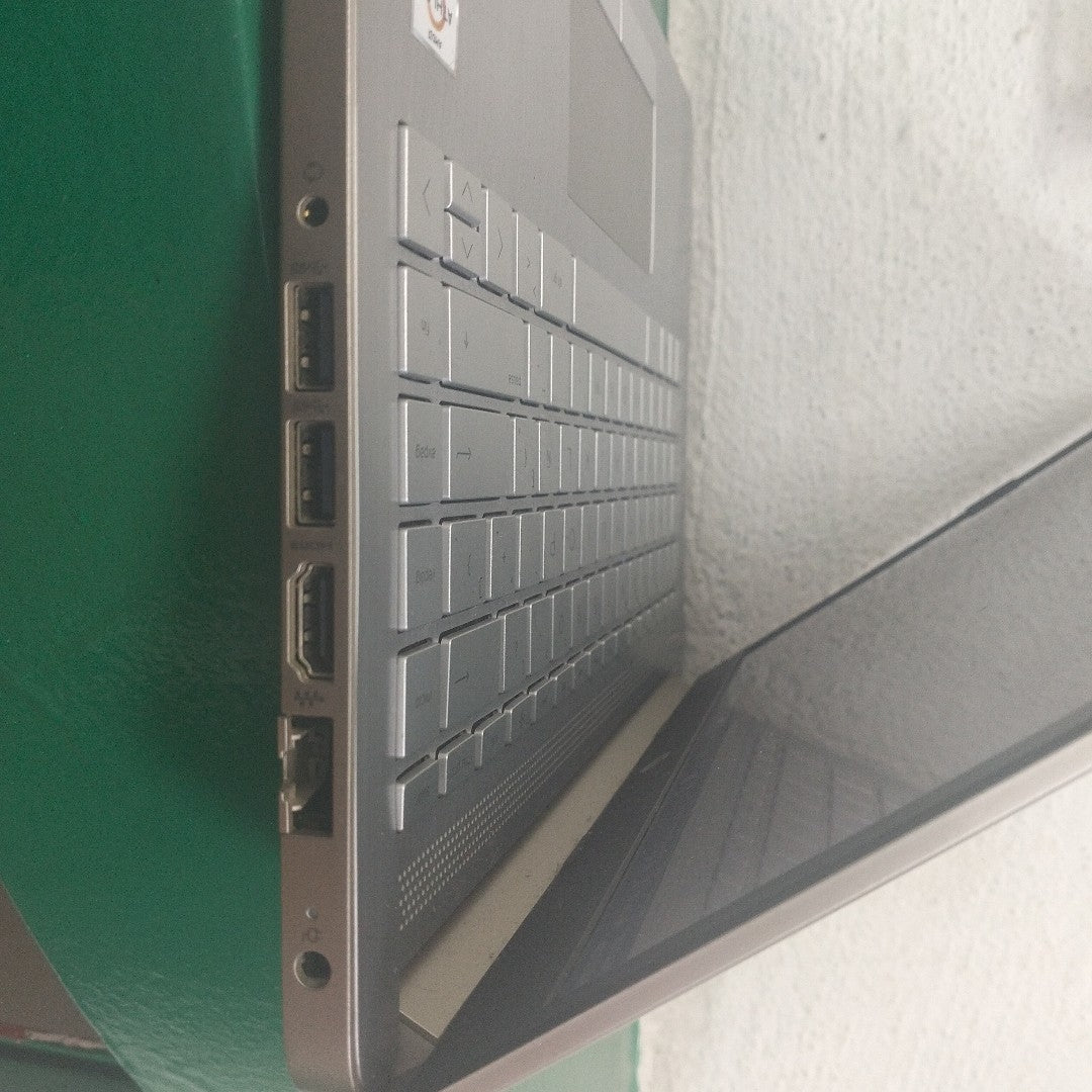 LAPTOP HP 14-DK1514LA (2022) 128 GB SSD 4 GB RAM (SEMINUEVO)