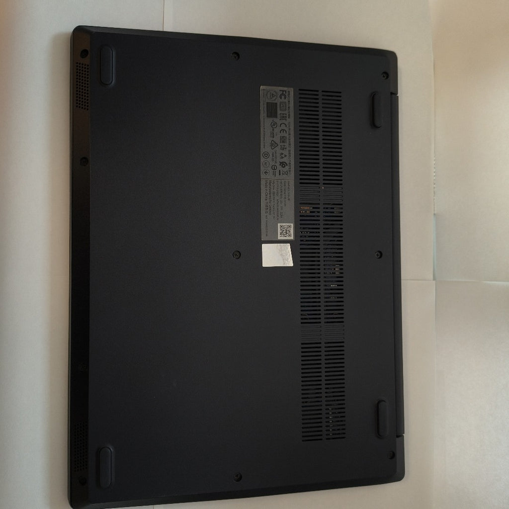 LAPTOP LENOVO IDEAPAD 3 14IGL05 (2022) 1 TB 8 GB RAM (SEMINUEVO)