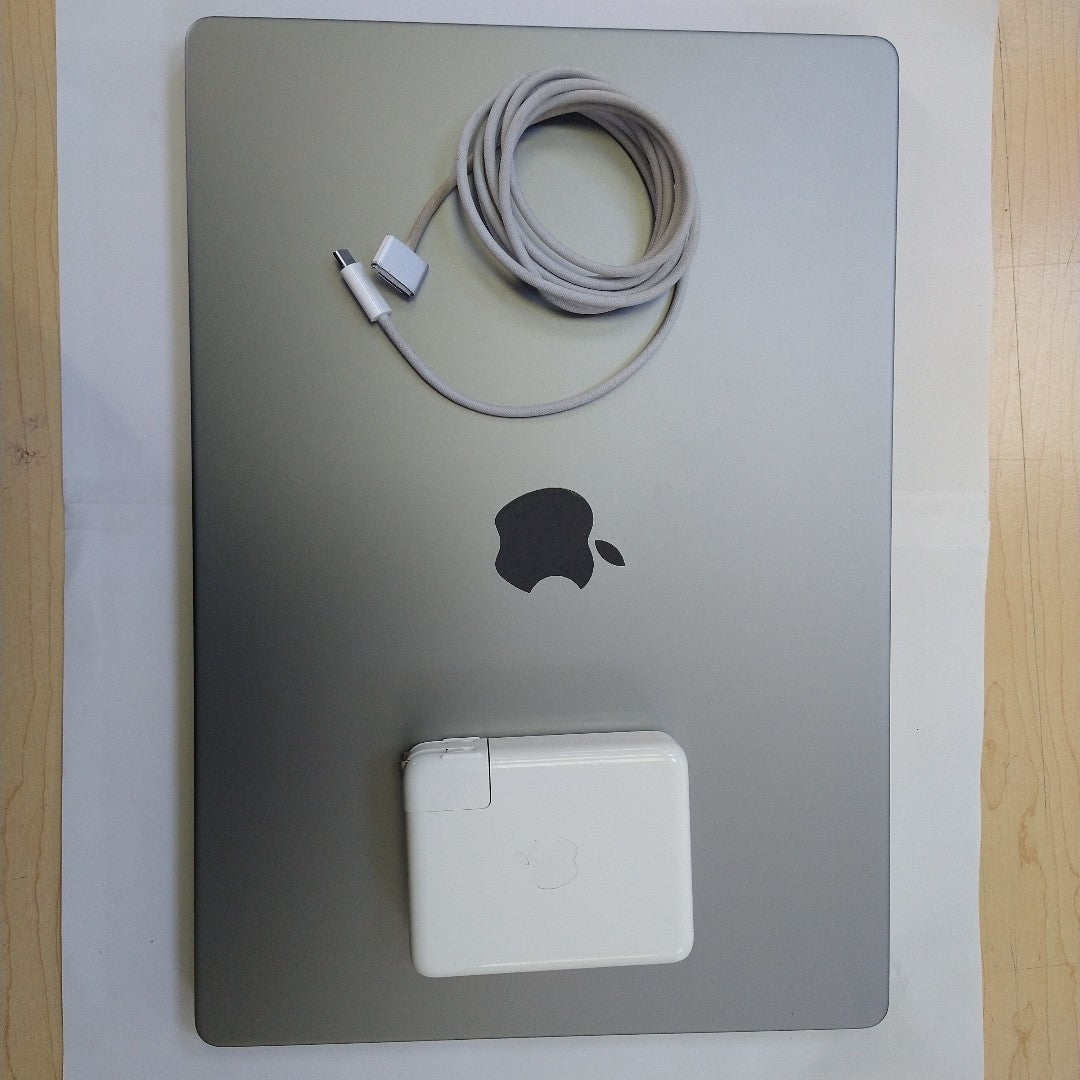 LAPTOP APPLE MACBOOK PRO 16" 2021 3.2 A2485 (10 CPU / 16 GPU) 512 GB SSD 16 GB RAM (SEMINUEVO)