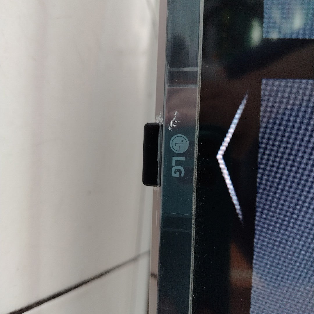 PANTALLA SAMSUNG UN50CU8000F(2024) 50" LED 4K (SEMINUEVO)