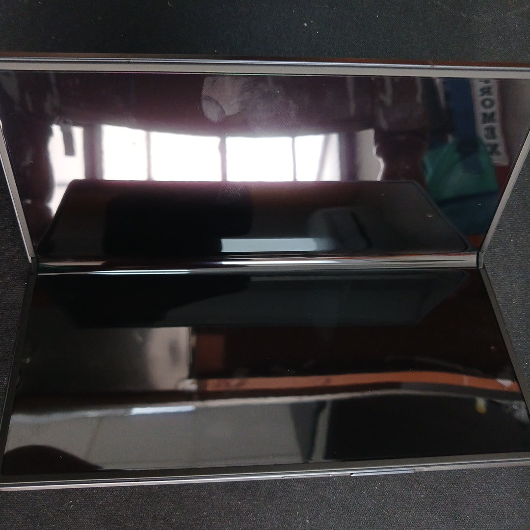 CELULAR SAMSUNG GALAXY Z FOLD7 SM-F966B (2025) 1 TB 16 GB RAM (SEMINUEVO)