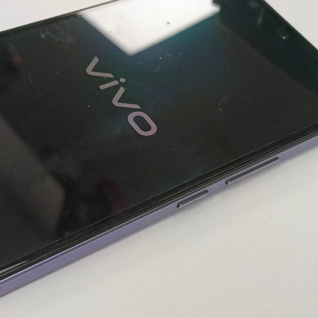 CELULAR VIVO V25E V2242 (2022) 256 GB 8 GB RAM (SEMINUEVO)