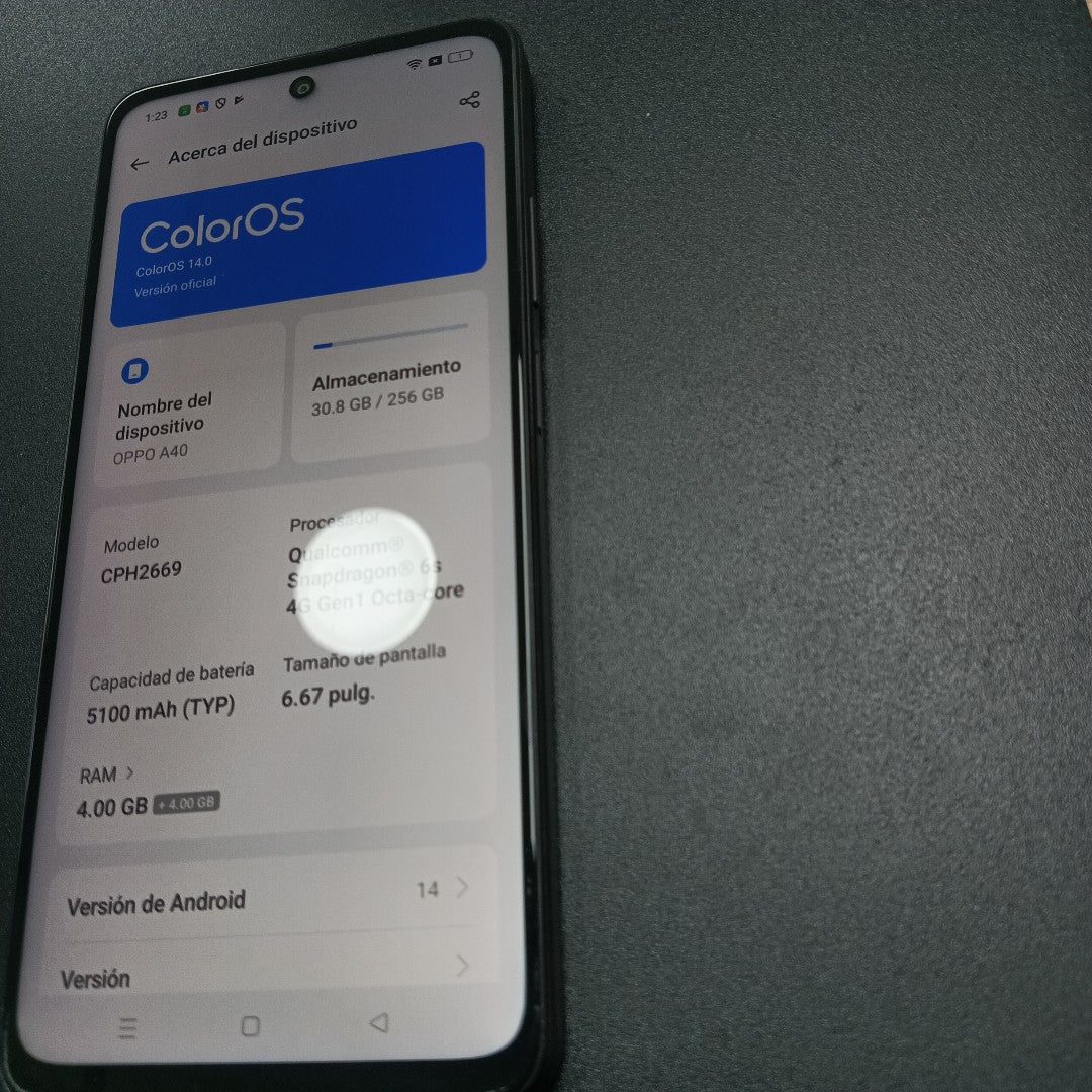 CELULAR OPPO  A40 CPH2669 (2024) 256 GB 4 GB RAM (SEMINUEVO)