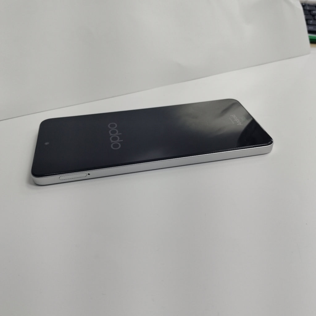 CELULAR OPPO  A5 CPH2727 (2025) 256 GB 4 GB RAM (SEMINUEVO)