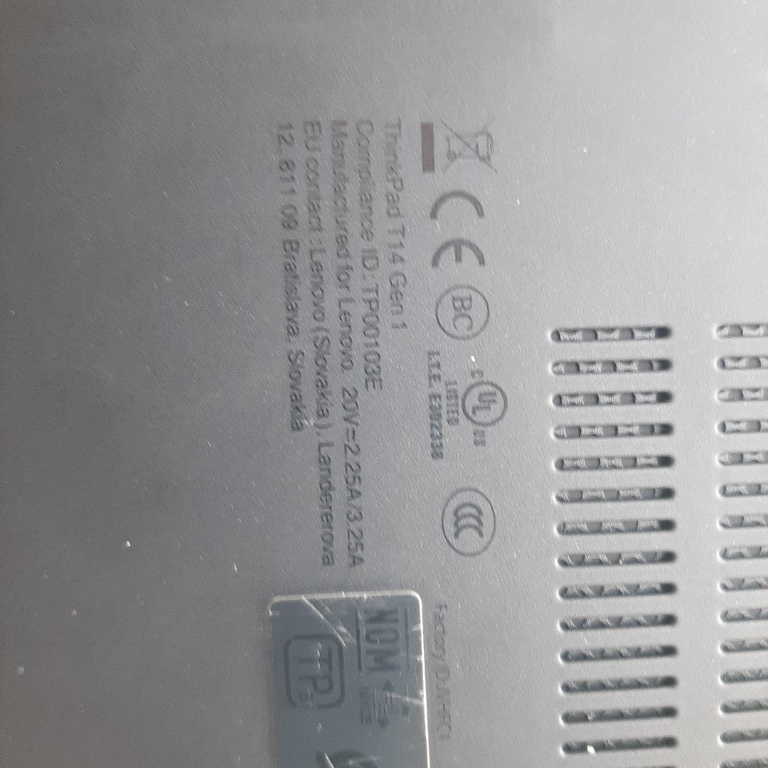 LAPTOP LENOVO THINKPAD T14 GEN 1 (2022) 512 GB SSD 8 GB RAM (SEMINUEVO)