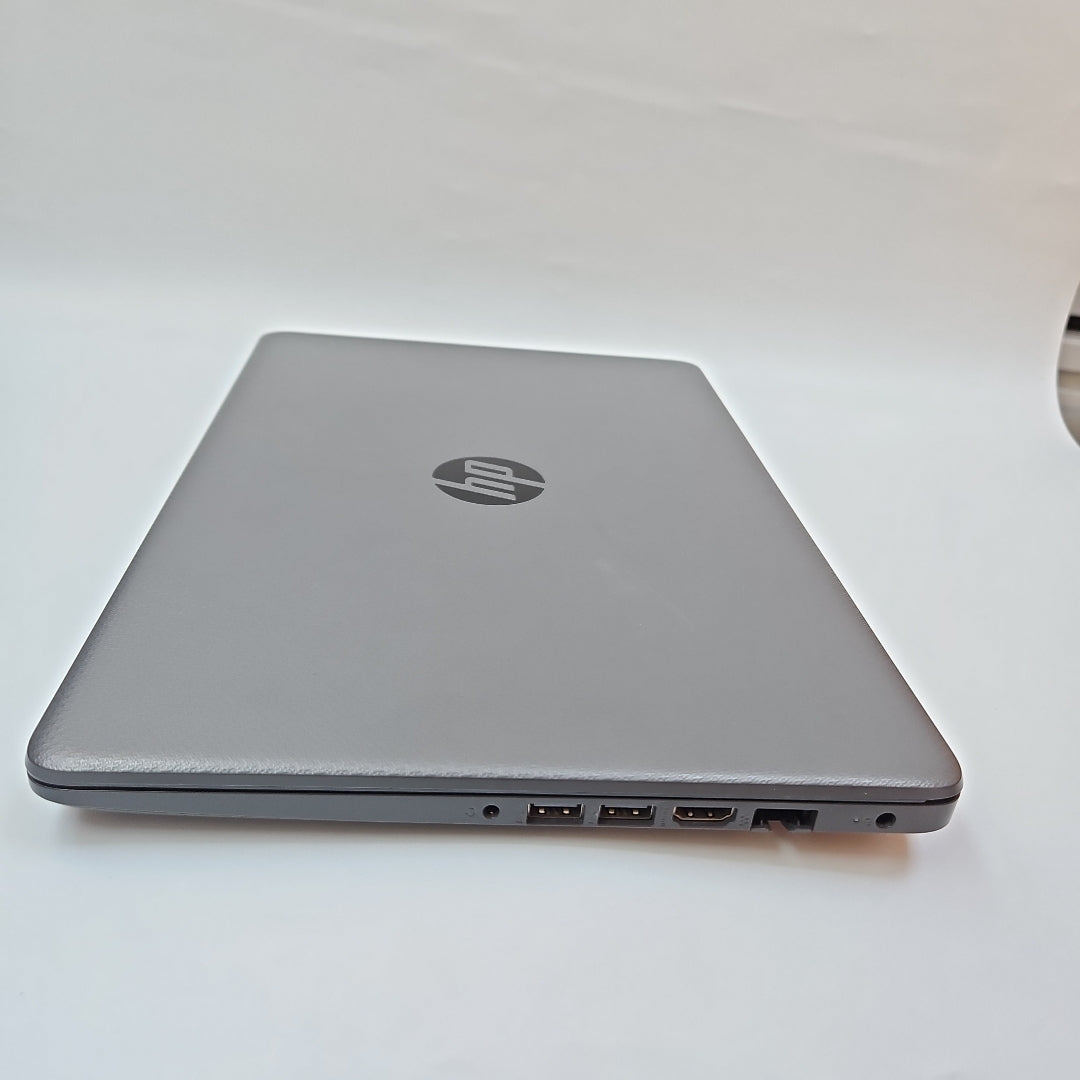 LAPTOP HP 245 G8 (2022) 1 TB 8 GB RAM