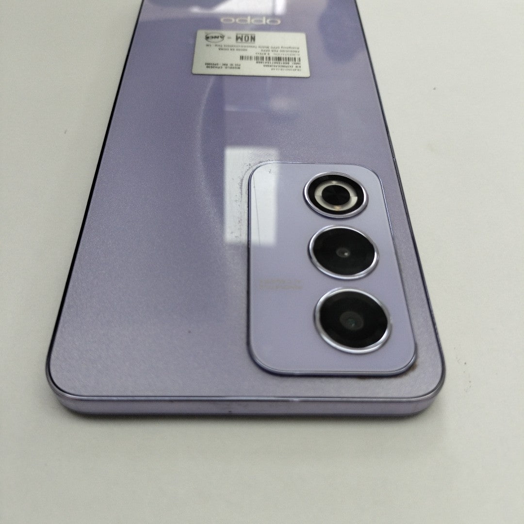 CELULAR OPPO  A80 5G CPH2639 (2024) 256 GB 8 GB RAM (SEMINUEVO)