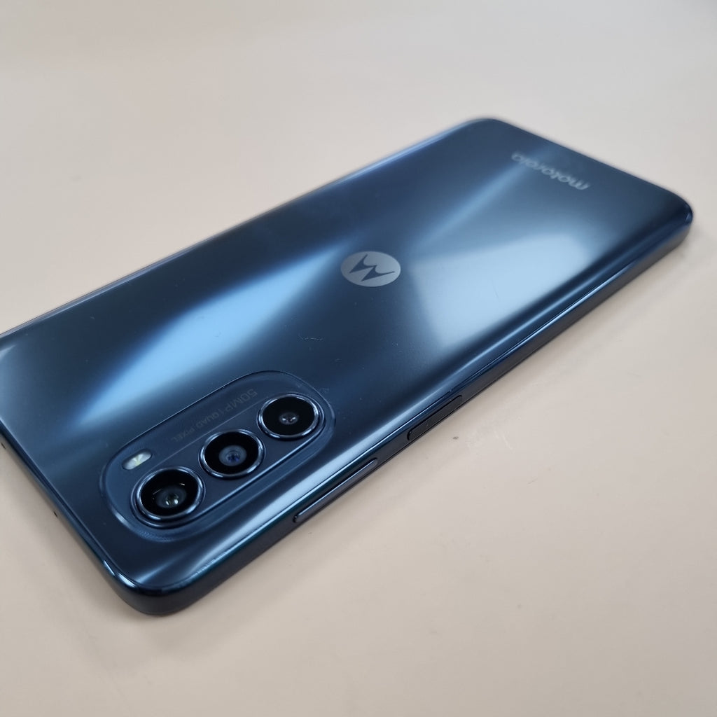 CELULAR MOTOROLA MOTO G52 XT2221-2 256 GB 6 GB RAM (SEMINUEVO)