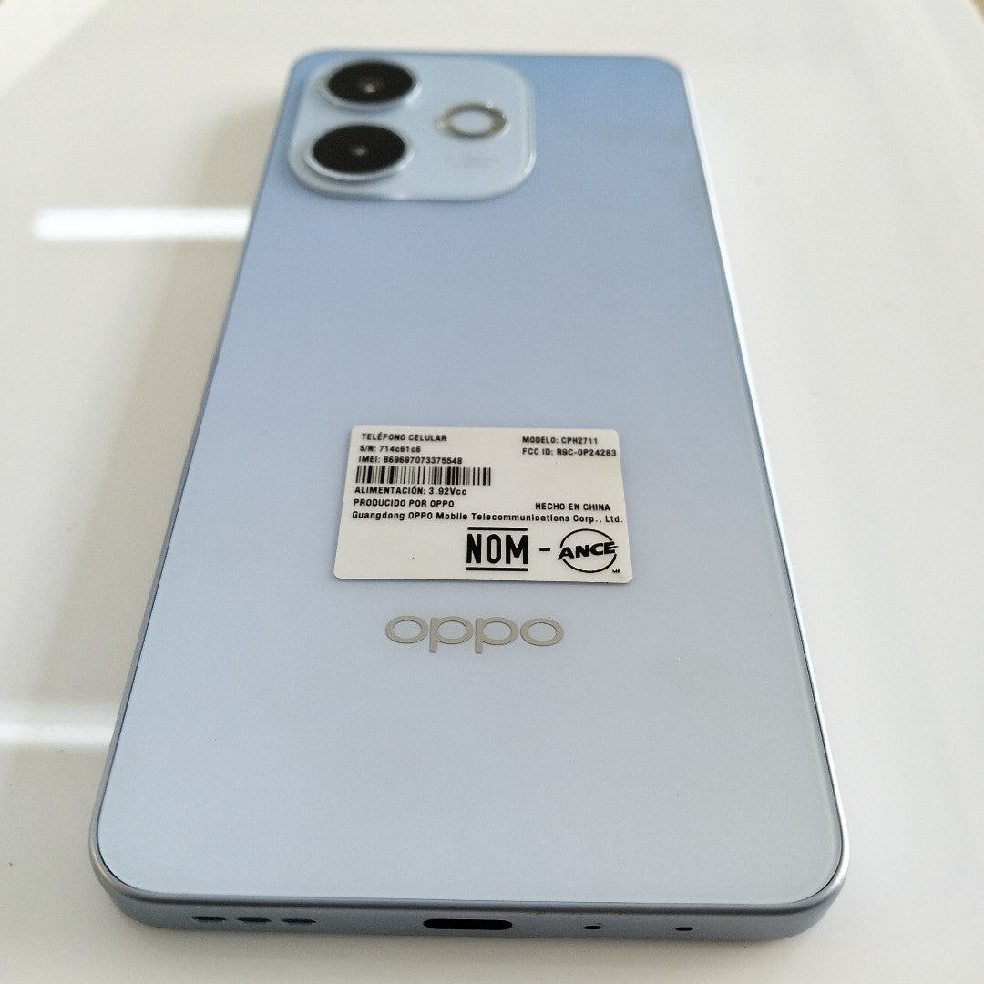 CELULAR OPPO  A5 PRO CPH2711 (2025) 256 GB 8 GB RAM (SEMINUEVO)