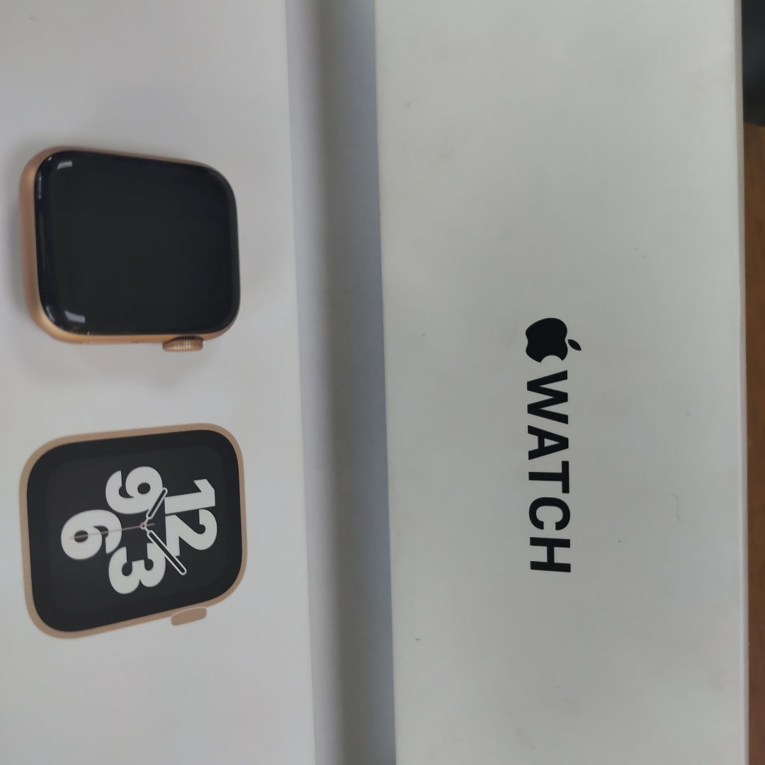 SMARTWATCH APPLE SE ALUMINIO A2351 40 MM GPS (SEMINUEVO)