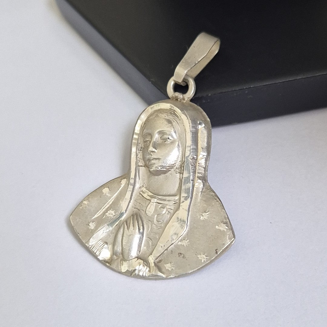 MEDALLA RELIGIOSA PLATA 5,20 GRMS (SEMINUEVO)