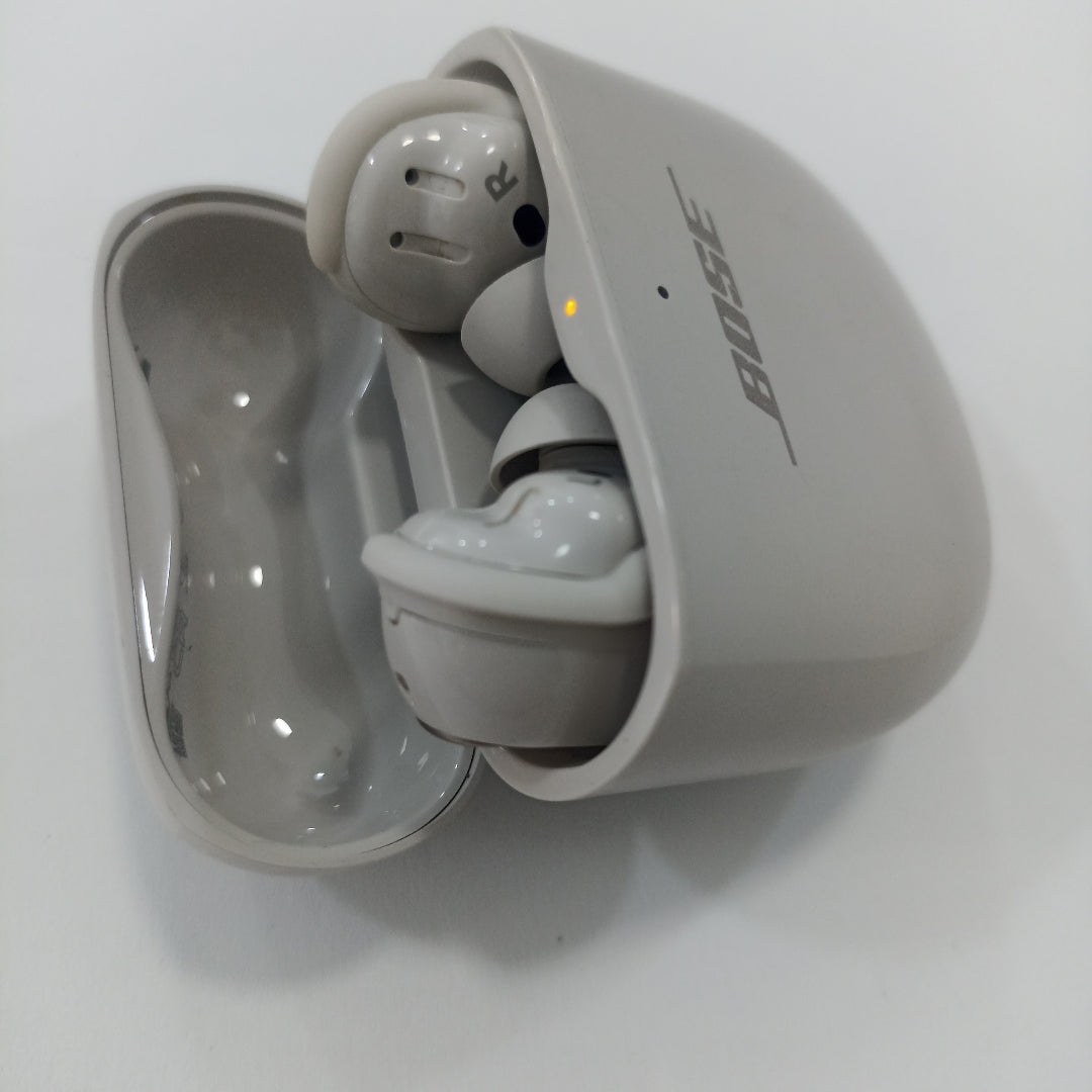 AUDIFONOS BOSE QUIET COMFORT ULTRA 440108 INALAMBRICO OVER EAR (SEMINUEVO)
