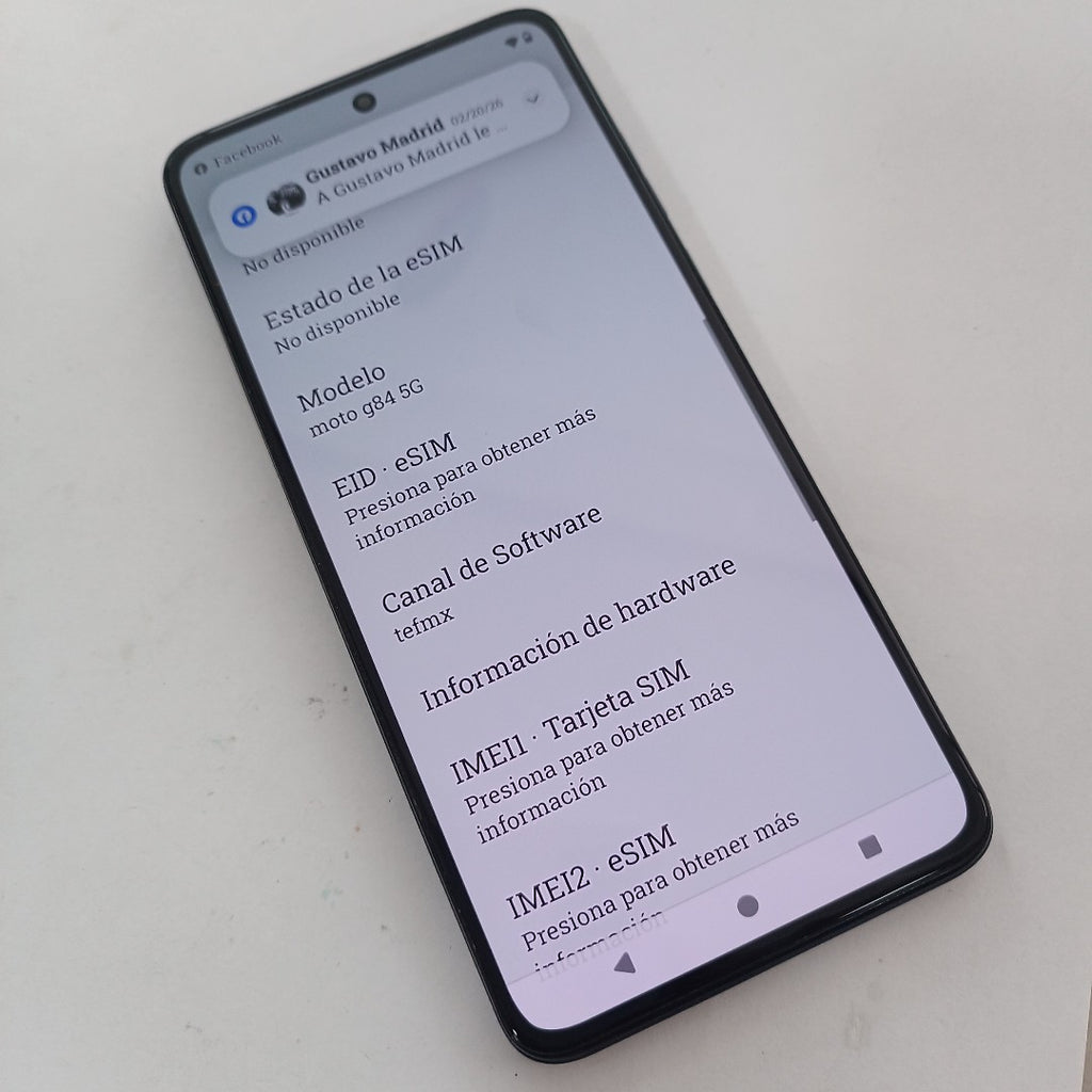 CELULAR MOTOROLA MOTO G84 XT2347-1 (2023) 256 GB 8 GB RAM (SEMINUEVO)