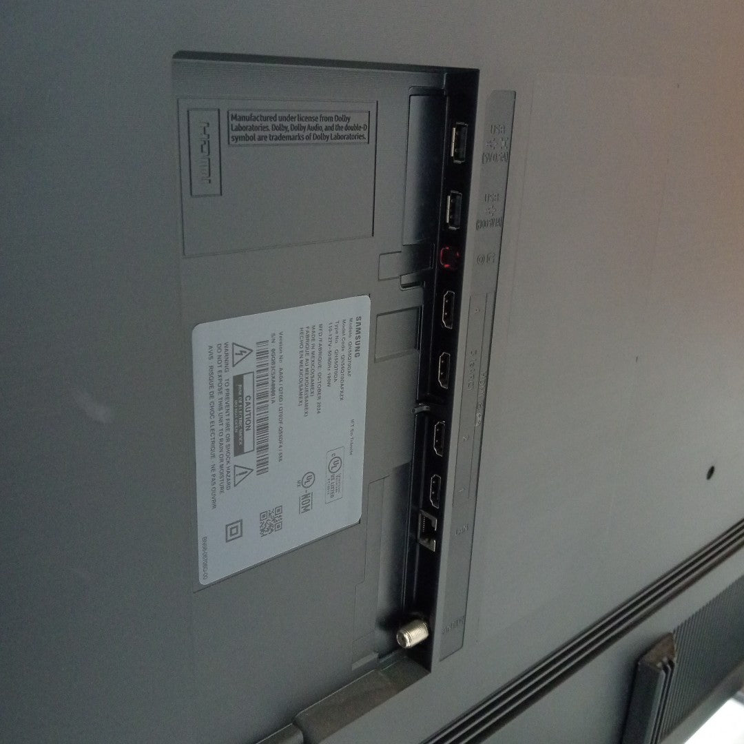 PANTALLA SAMSUNG QN55Q70DAF (2024) 55" QLED 4K (SEMINUEVO)