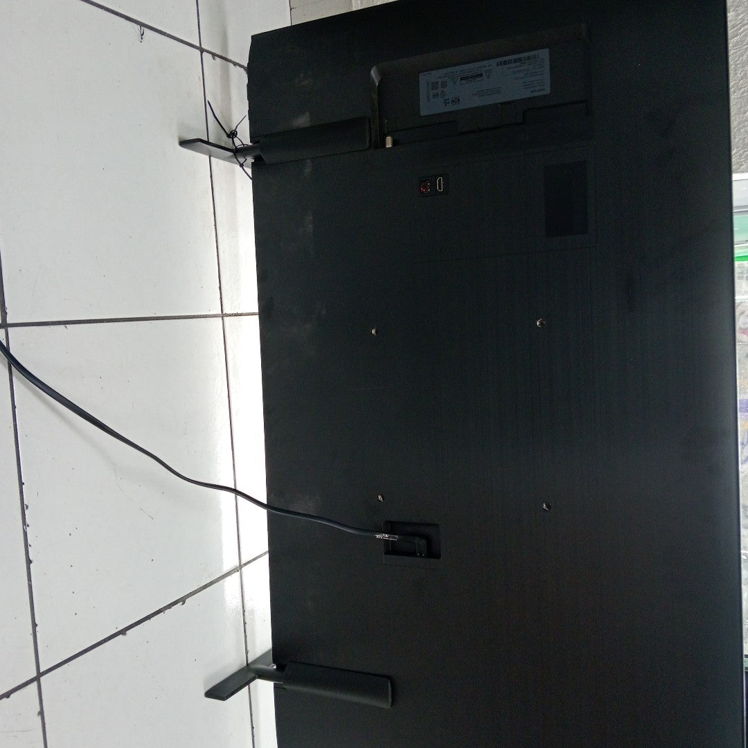 PANTALLA SAMSUNG UN43AU8000F (2023) 43" LED 4K (SEMINUEVO)