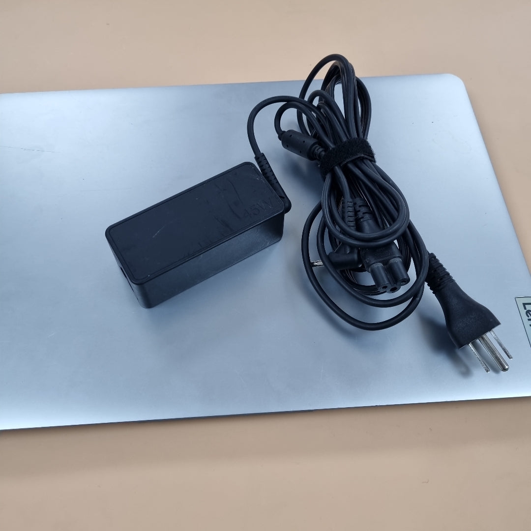 LAPTOP LENOVO IDEAPAD 1 15IGL7 (2023) 256 GB SSD 8 GB RAM (SEMINUEVO)