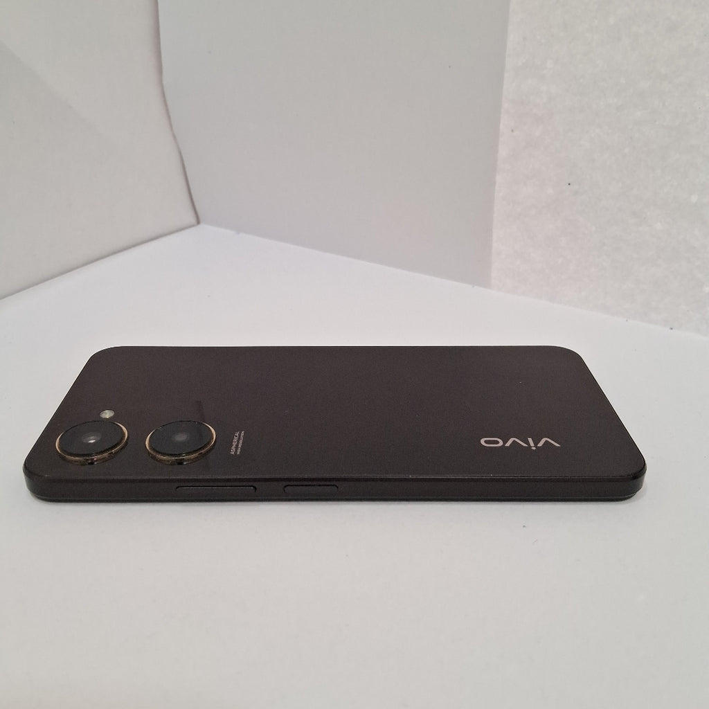 CELULAR VIVO Y18 V2333 128 GB 6 GB (SEMINUEVO)