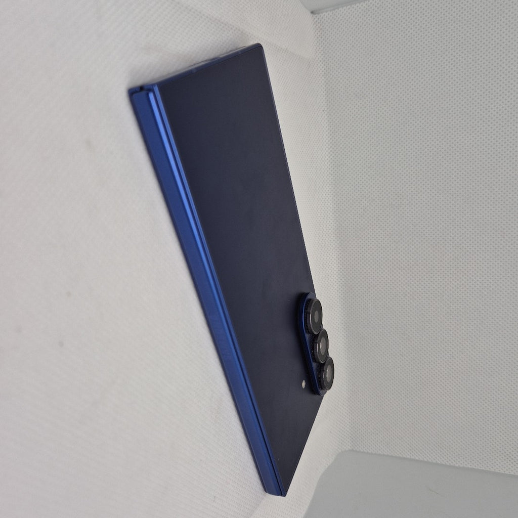 CELULAR SAMSUNG GALAXY Z FOLD7 SM-F966B (2025) 1 TB 16 GB RAM (SEMINUEVO)